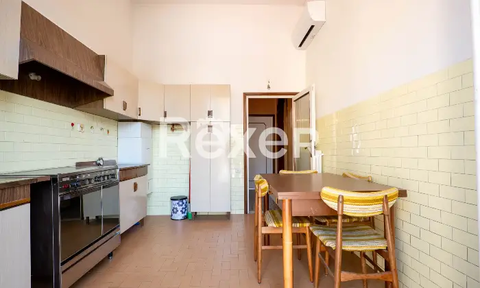 Rexer-Firenze-Via-Uzzano-vani-con-balconetermoautonomo-Altro