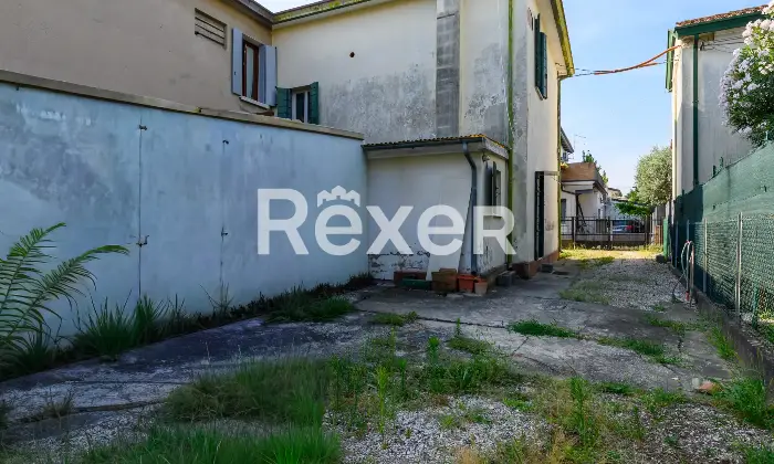Rexer-Padova-Casa-accostata-con-giardino-in-quartiere-San-Giuseppe-Altro