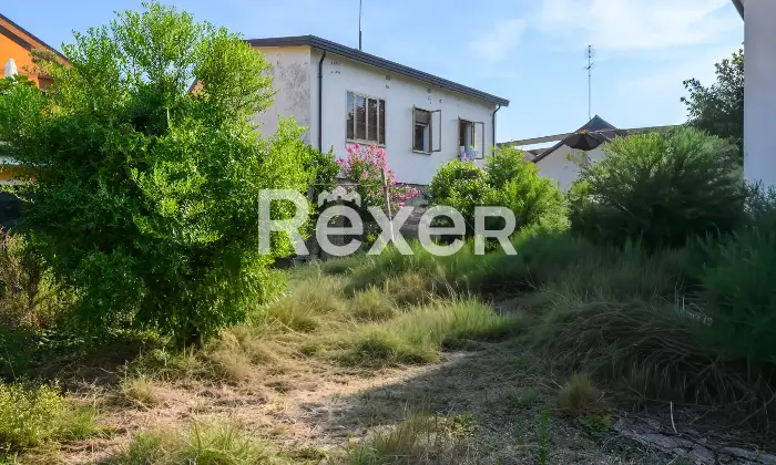 Rexer-Padova-Casa-accostata-con-giardino-in-quartiere-San-Giuseppe-Altro