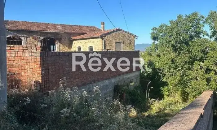 Rexer-Monte-San-Savino-Propriet-rustica-con-resede-privato-in-Via-San-Maria-della-Pace-Monte-San-Savino-Altro