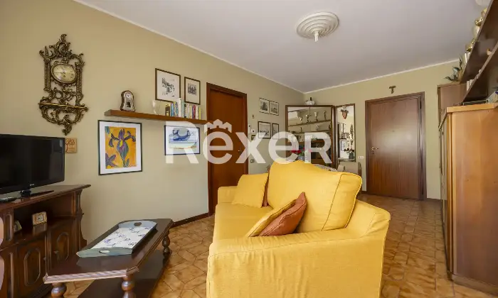 Rexer-Monza-Tre-locale-con-DUE-box-Altro