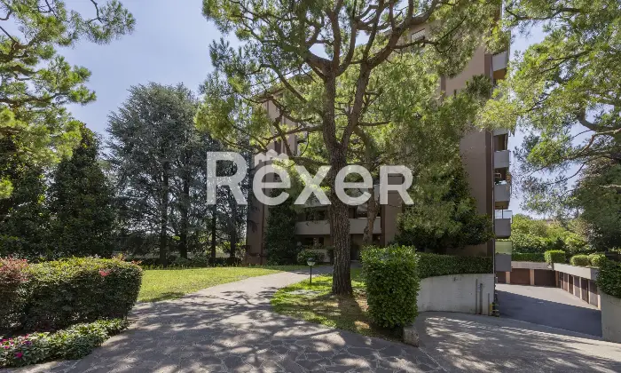 Rexer-Monza-Tre-locale-con-DUE-box-Altro