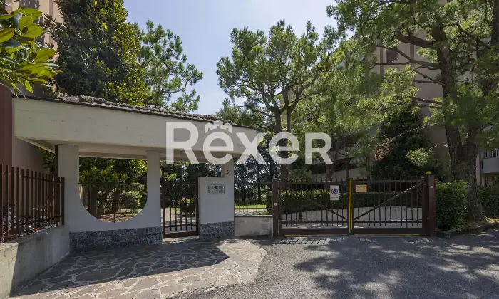Rexer-Monza-Tre-locale-con-DUE-box-Altro