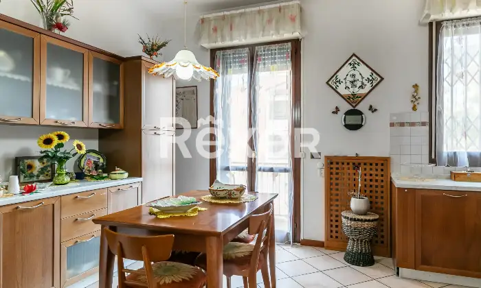 Rexer-San-Lazzaro-di-Savena-Quadrilocale-in-centro-Altro