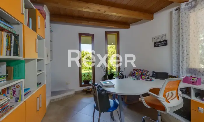 Rexer-Narbolia-Splendida-villa-immersa-nel-verde-alle-porte-di-Narbolia-Altro