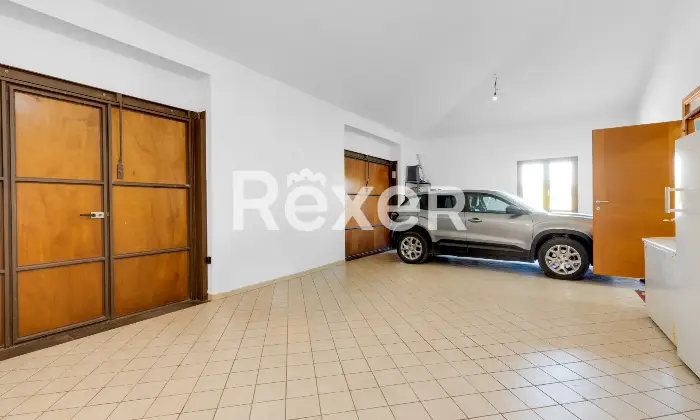 Rexer-Narbolia-Splendida-villa-immersa-nel-verde-alle-porte-di-Narbolia-Altro