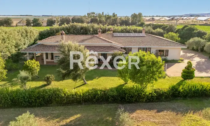 Rexer-Narbolia-Splendida-villa-immersa-nel-verde-alle-porte-di-Narbolia-Altro