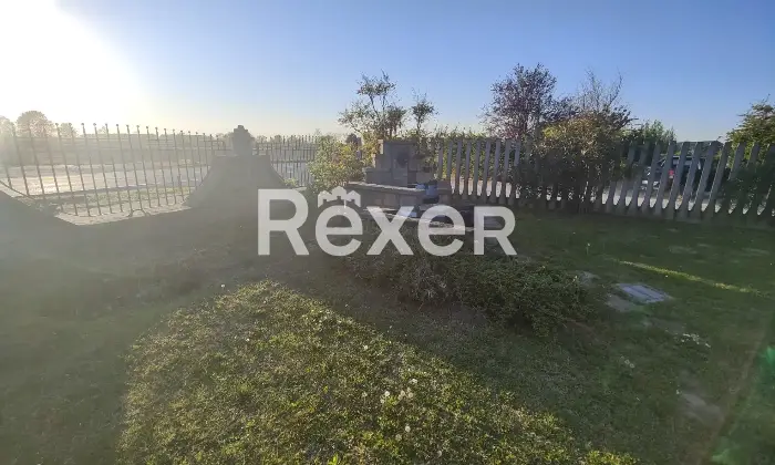 Rexer-Cergnago-Vendesi-complesso-artigianale-e-commerciale-con-ampio-lotto-mq-di-propriet-Altro