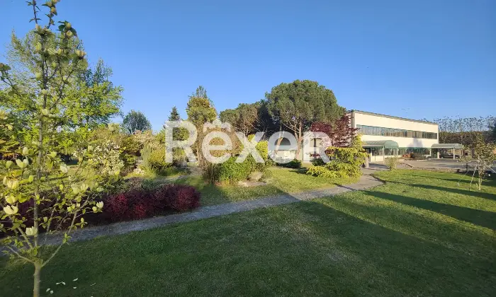 Rexer-Cergnago-Vendesi-complesso-artigianale-e-commerciale-con-ampio-lotto-mq-di-propriet-Altro