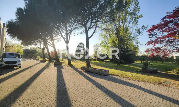 Rexer-Cergnago-Vendesi-complesso-artigianale-e-commerciale-con-ampio-lotto-mq-di-propriet-Altro