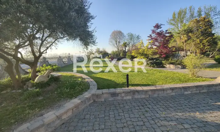 Rexer-Cergnago-Vendesi-complesso-artigianale-e-commerciale-con-ampio-lotto-mq-di-propriet-Altro