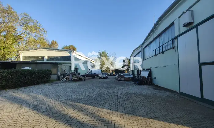 Rexer-Cergnago-Vendesi-complesso-artigianale-e-commerciale-con-ampio-lotto-mq-di-propriet-Altro