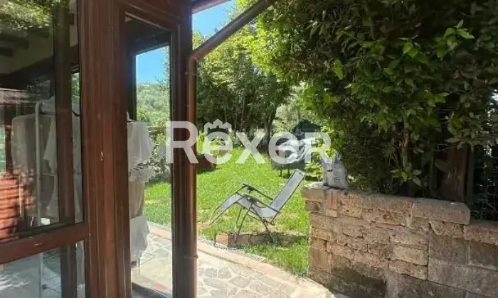 Rexer-Vinci-Villetta-libera-su-tre-lati-con-giardino-veranda-e-fotovoltaico-Classe-A-Altro