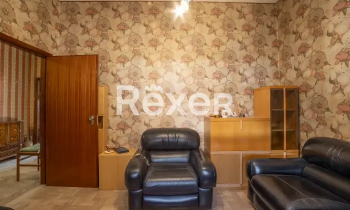 Rexer-Forlimpopoli-Appartamento-al-primo-piano-con-garage-ripostigli-e-sottotetto-Altro
