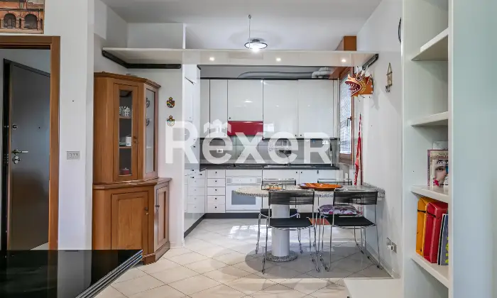 Rexer-Bologna-Zona-Mazzini-appartamento-mq-con-cantina-e-garage-Altro