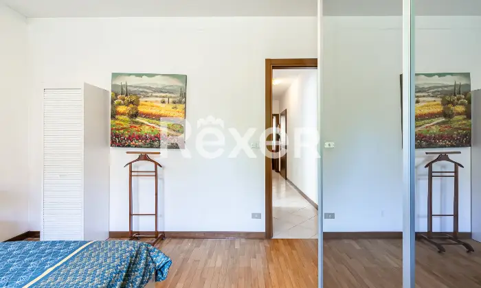 Rexer-Bologna-Zona-Mazzini-appartamento-mq-con-cantina-e-garage-Altro