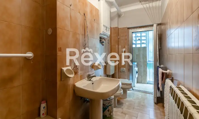 Rexer-Bologna-Borgo-Panigale-appartamento-mq-con-balcone-e-cantina-Altro