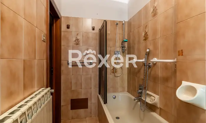 Rexer-Bologna-Borgo-Panigale-appartamento-mq-con-balcone-e-cantina-Altro