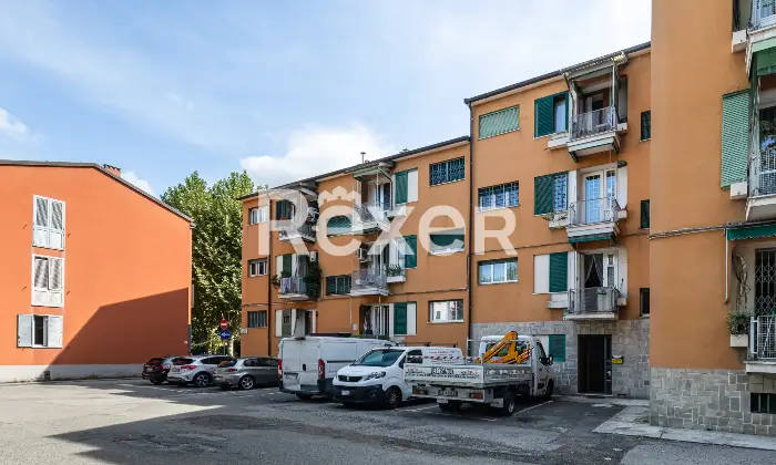 Rexer-Bologna-Borgo-Panigale-appartamento-mq-con-balcone-e-cantina-Altro
