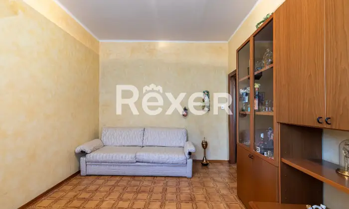 Rexer-Bologna-Borgo-Panigale-appartamento-mq-con-balcone-e-cantina-Altro
