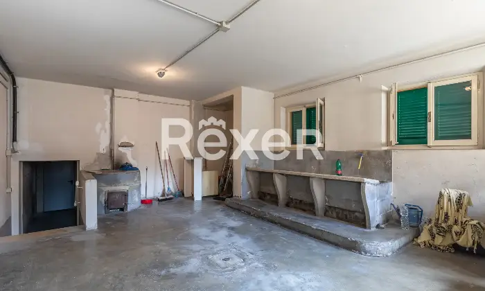 Rexer-Bologna-Borgo-Panigale-appartamento-mq-con-balcone-e-cantina-Altro