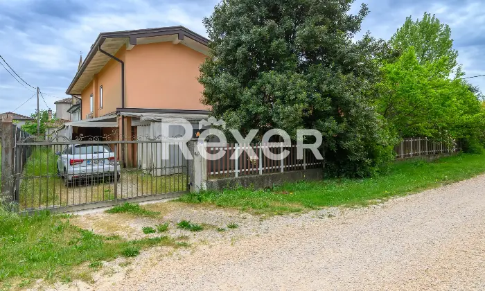 Rexer-Pralongo-Casa-singola-con-scoperto-esclusivo-Altro