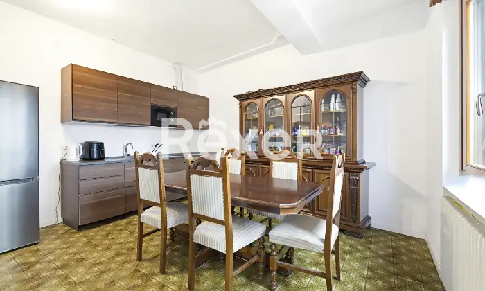 Rexer-Brescia-Quadrilocale-piano-alto-con-box-auto-Altro