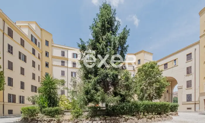 Rexer-Roma-CASAL-BERTONE-Nuda-proprieta-trilocale-in-palazzao-depoca-ristrutturato-Altro