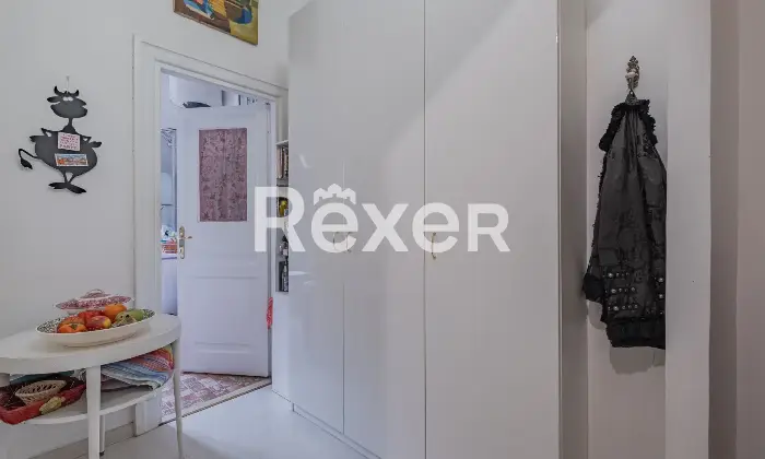 Rexer-Roma-CASAL-BERTONE-Nuda-proprieta-trilocale-in-palazzao-depoca-ristrutturato-Altro