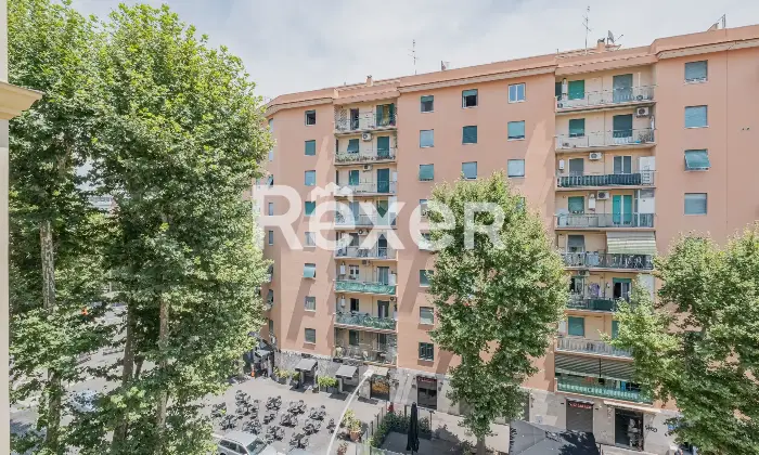 Rexer-Roma-CASAL-BERTONE-Nuda-proprieta-trilocale-in-palazzao-depoca-ristrutturato-Altro