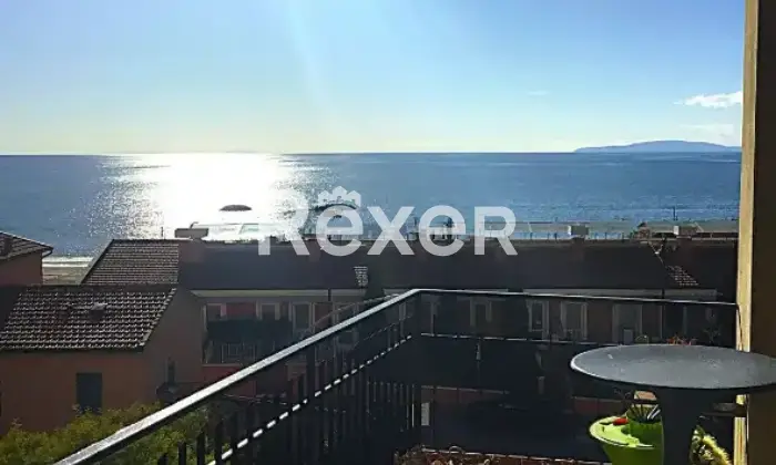 Rexer-Follonica-Appartamento-vista-mare-in-vendita-nel-cuore-di-Follonica-a-meno-di-metri-dalla-spiaggia-Altro
