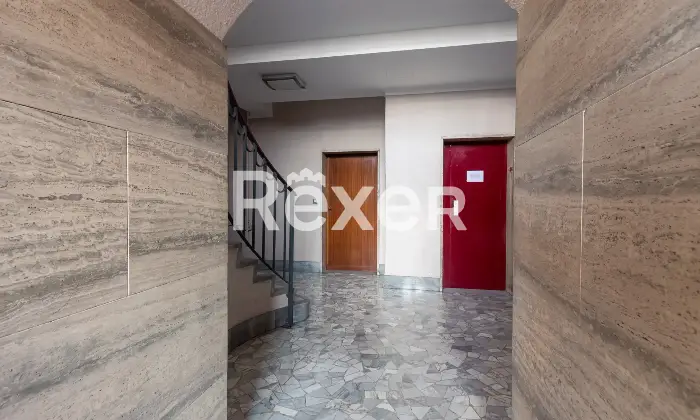 Rexer-Milano-VENDESI-BILOCALE-CON-BOX-Altro