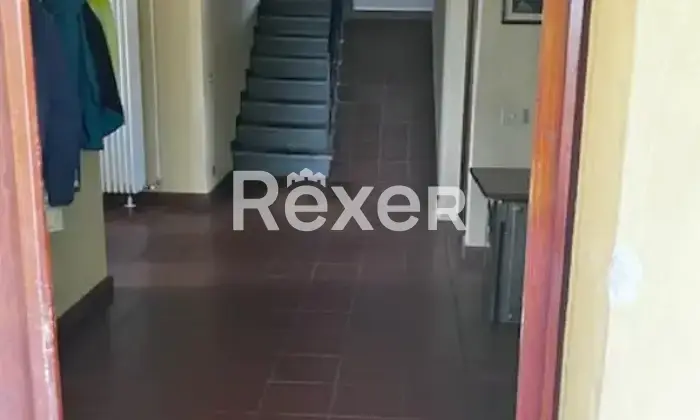 Rexer-Lucca-Villa-bifamiliare-con-ampio-terreno-in-vendita-a-Lucca-Via-di-Vicopelago-e-di-Pozzuolo-Altro