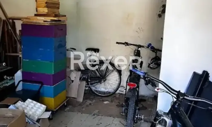 Rexer-Lucca-Villa-bifamiliare-con-ampio-terreno-in-vendita-a-Lucca-Via-di-Vicopelago-e-di-Pozzuolo-Altro