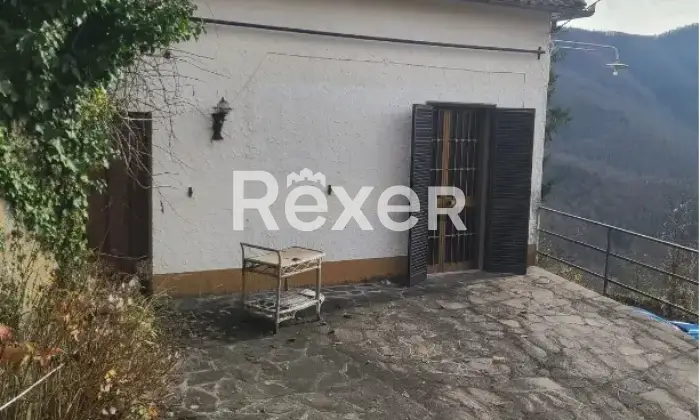 Rexer-Bagni-di-Lucca-Casa-indipendente-con-vista-panoramica-bosco-privato-e-doppio-camino-a-Crasciana-Bagni-di-Lucca-Altro