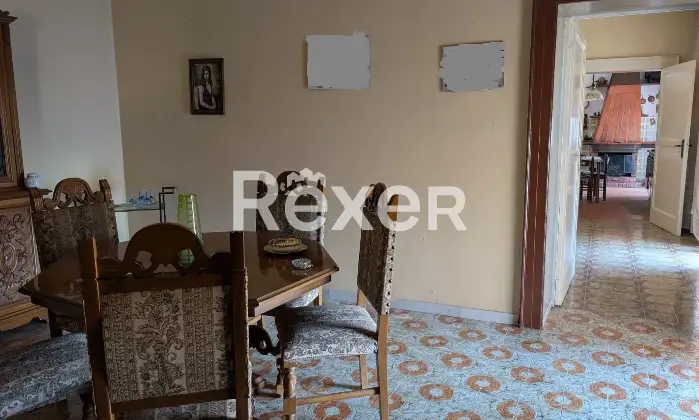 Rexer-Carolei-Ampio-appartamento-nel-centro-di-Carolei-con-sottotetto-Altro
