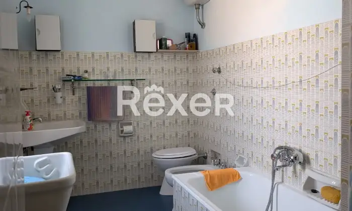 Rexer-Carolei-Ampio-appartamento-nel-centro-di-Carolei-con-sottotetto-Altro
