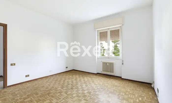 Rexer-Brescia-Trilocale-Mompiano-con-balcone-e-box-auto-Altro