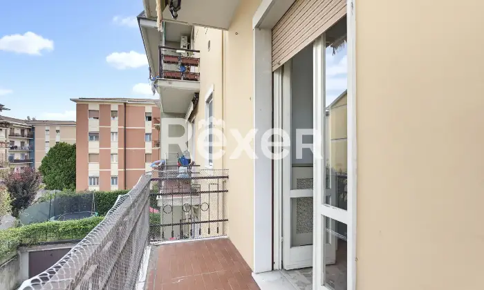 Rexer-Brescia-Trilocale-Mompiano-con-balcone-e-box-auto-Altro