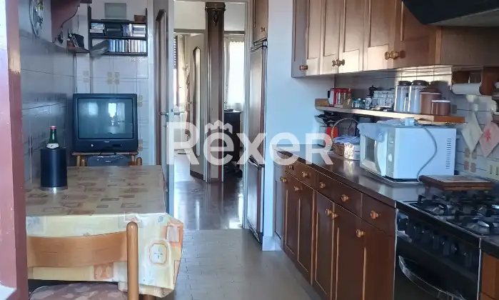 Rexer-Olgiate-Comasco-Trilocale-Cucina