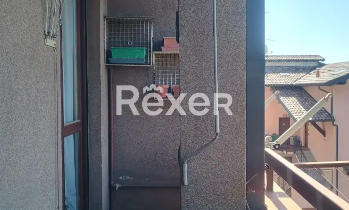 Rexer-Olgiate-Comasco-Trilocale-Balcone