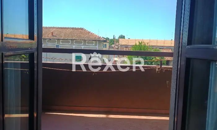 Rexer-Olgiate-Comasco-Trilocale-Balcone