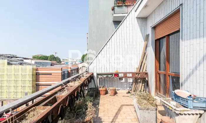 Rexer-Milano-VIA-SAN-BARNABA-APPARTAMENTO-DI-MQ-CON-TERRAZZO-SOLAIO-DI-PERTINENZA-Altro