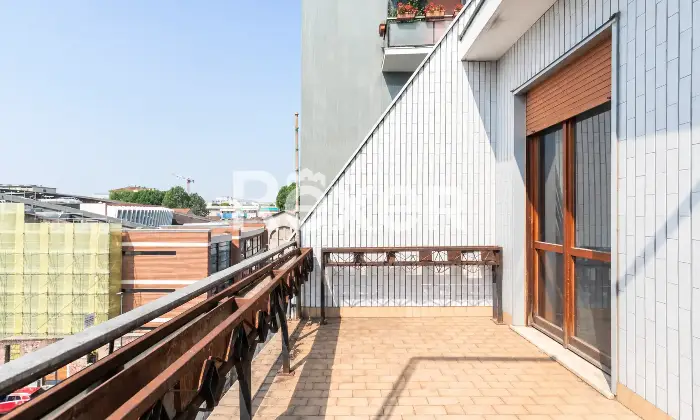 Rexer-Milano-VIA-SAN-BARNABA-APPARTAMENTO-DI-MQ-CON-TERRAZZO-SOLAIO-DI-PERTINENZA-Altro