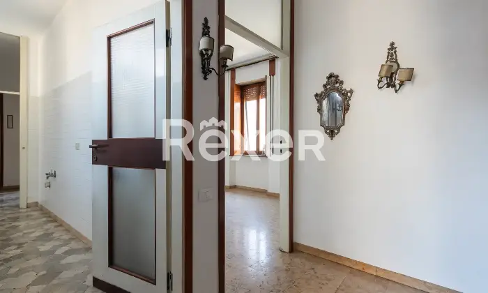 Rexer-Milano-VIA-SAN-BARNABA-APPARTAMENTO-DI-MQ-CON-TERRAZZO-SOLAIO-DI-PERTINENZA-Altro