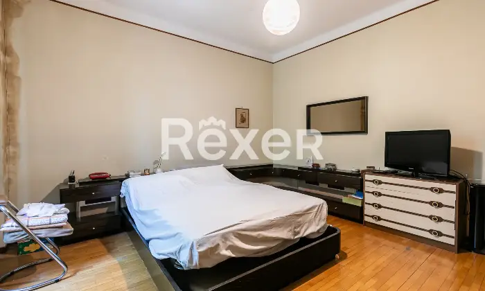 Rexer-Bologna-immobile-cielo-terra-con-giardino-e-garage-Altro