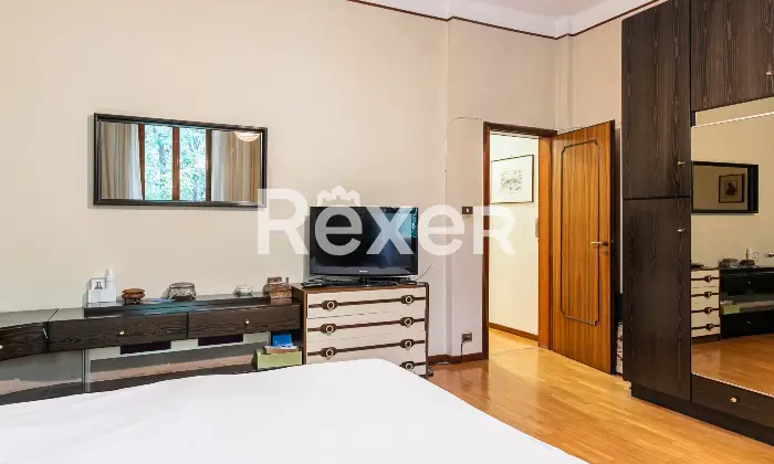 Rexer-Bologna-immobile-cielo-terra-con-giardino-e-garage-Altro