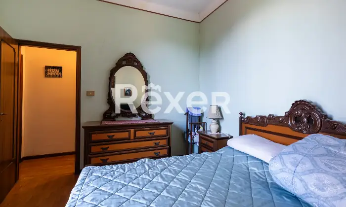 Rexer-Bologna-immobile-cielo-terra-con-giardino-e-garage-Altro