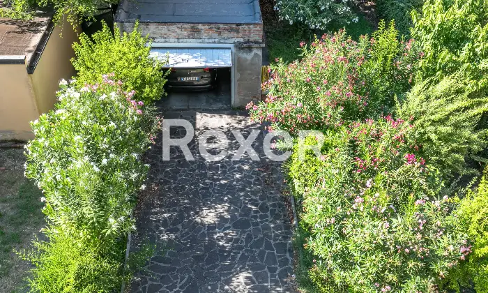 Rexer-Bologna-immobile-cielo-terra-con-giardino-e-garage-Altro
