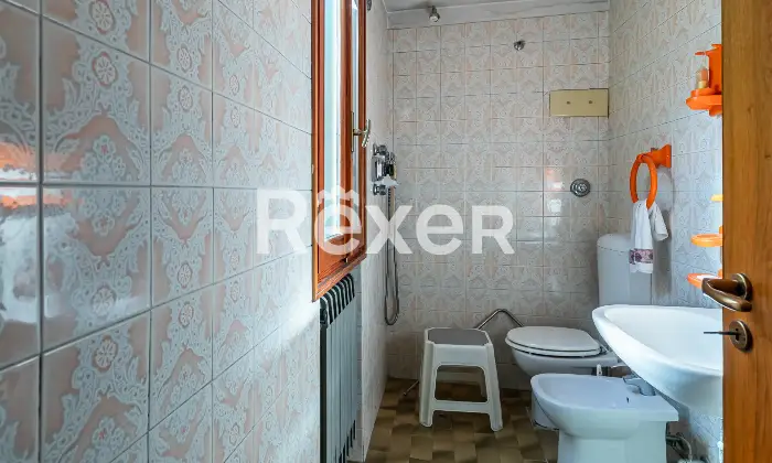 Rexer-Bologna-immobile-cielo-terra-con-giardino-e-garage-Altro